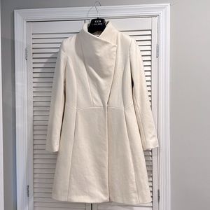 Ellie Tahari Winter White Wool Coat size 6